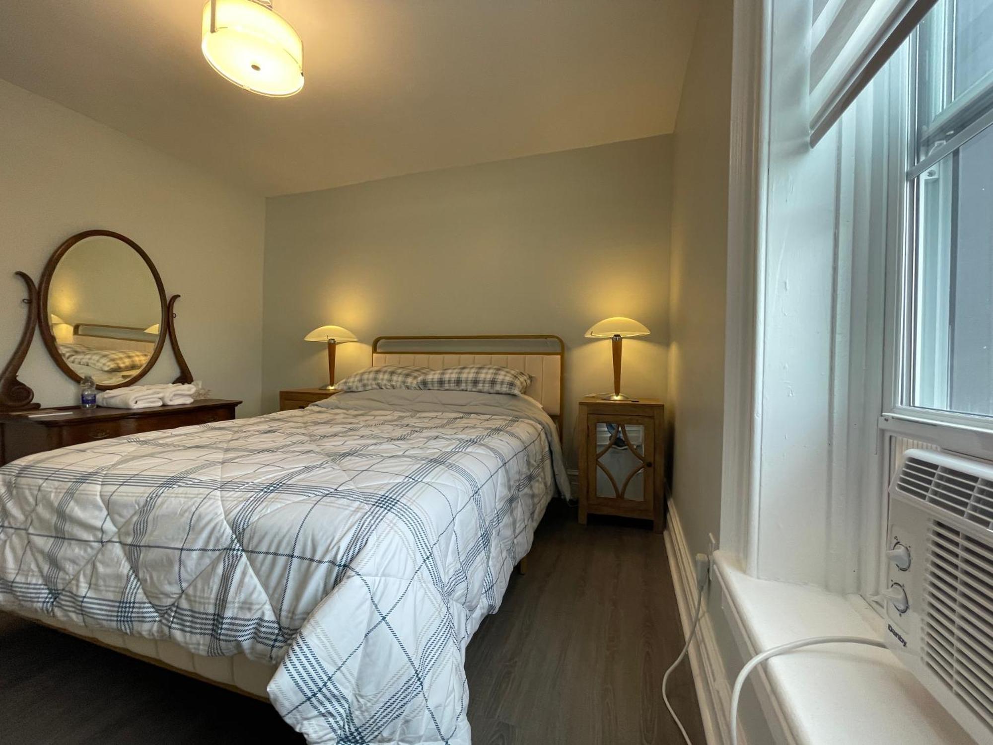 Atlantic Pub & Hotel Glen Robertson Екстер'єр фото
