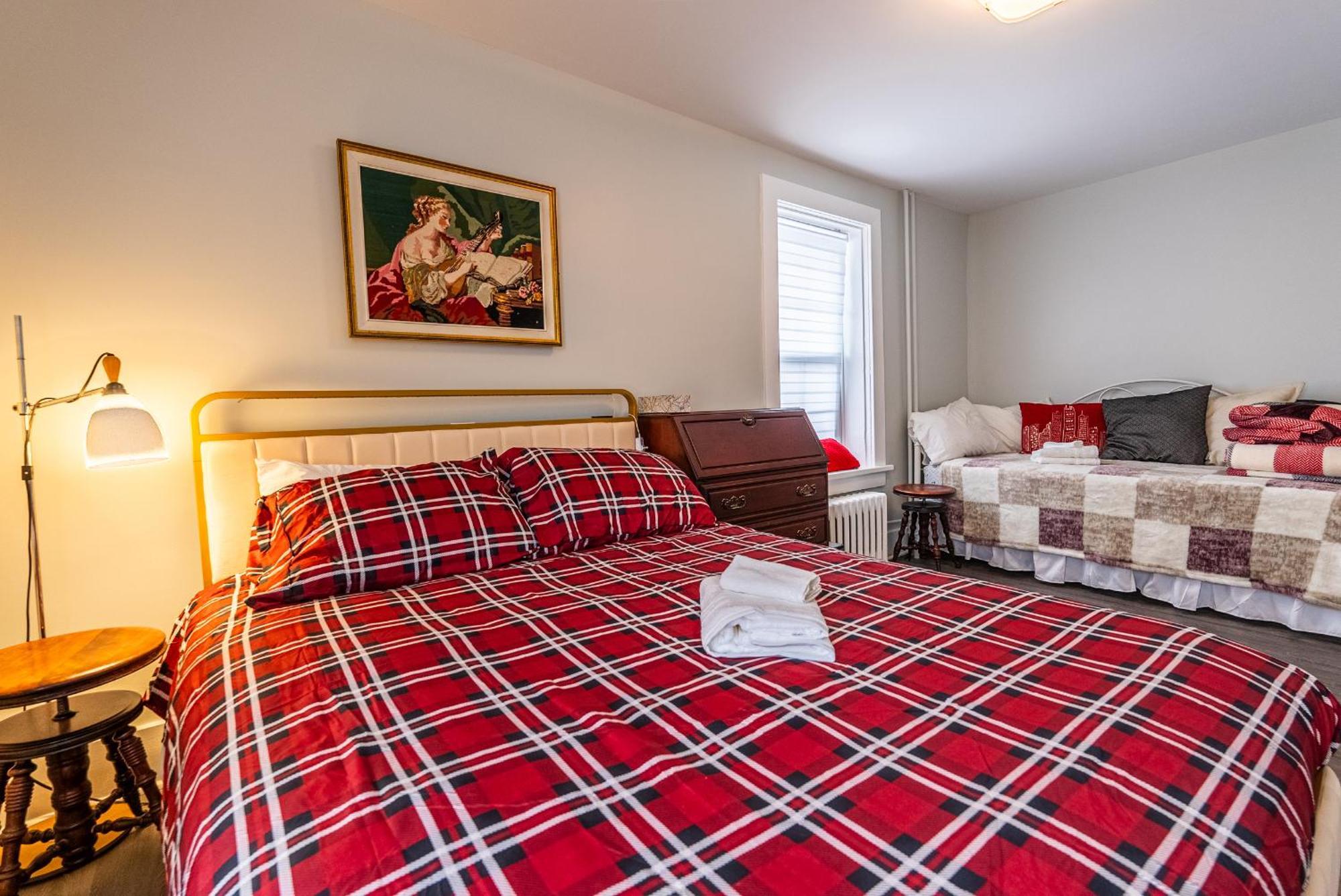 Atlantic Pub & Hotel Glen Robertson Екстер'єр фото